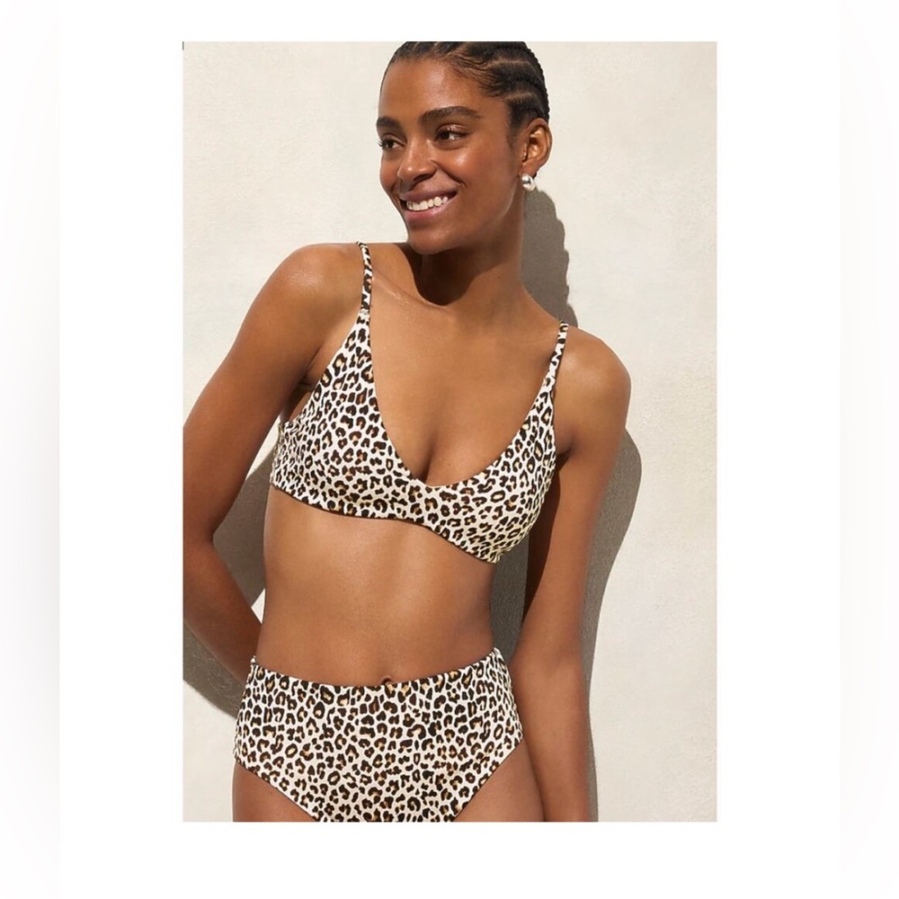 J Crew Lana Bikini Top L NWT Classic
Sculpt Leopard Tan Black Beach Cl691
J.Crew